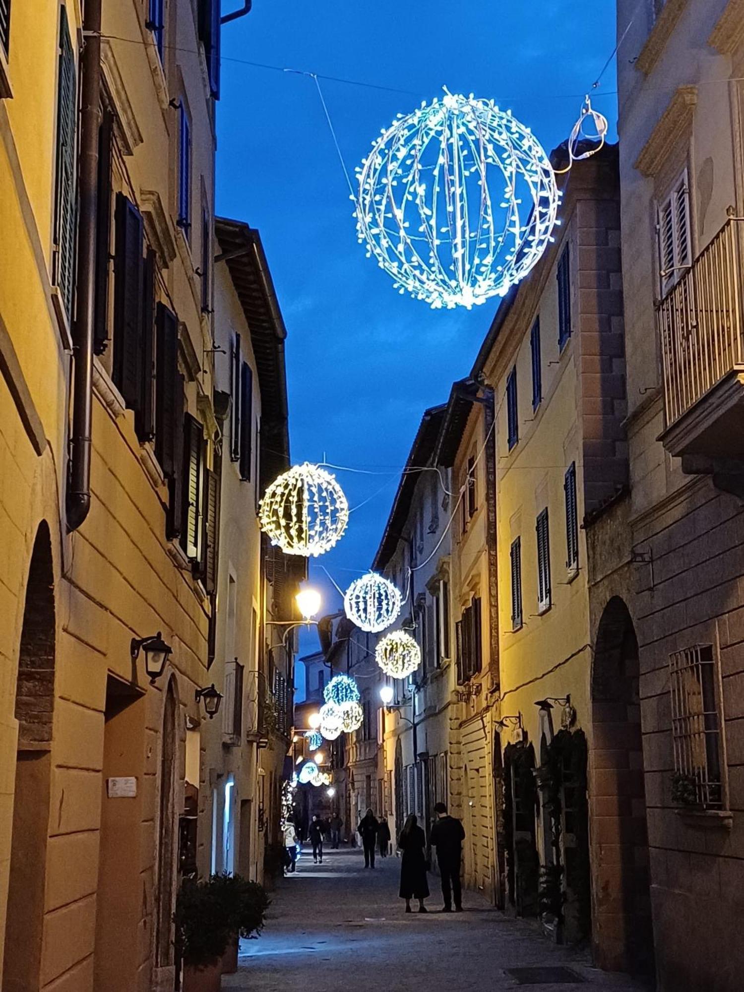 A Due Passi Da Piazza Grande Apartment Montepulciano Exterior photo
